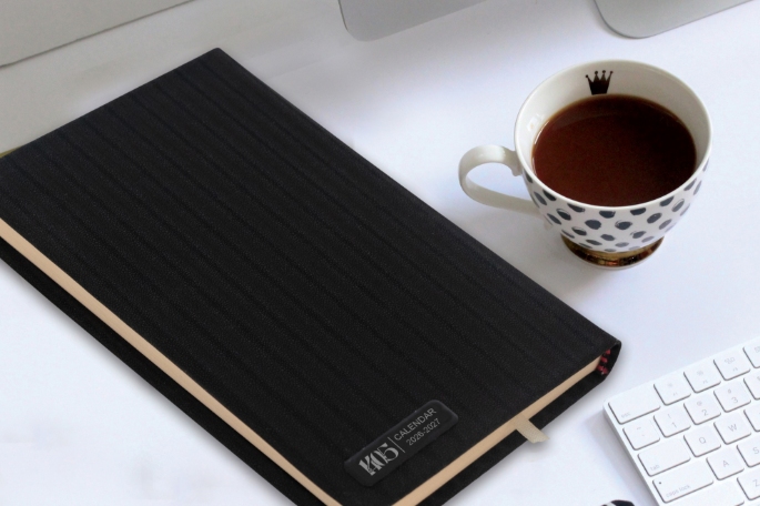 تصویر سررسید 1405- سررسید1405- سررسید اختصاصی- سالنامه1405- تقویم رومیزی، سررسید ارزان، سررسید وزیری 1405، سررسید ارگانایزر، سررسید اروپایی، سررسید رقعی، فروش سررسید 1405