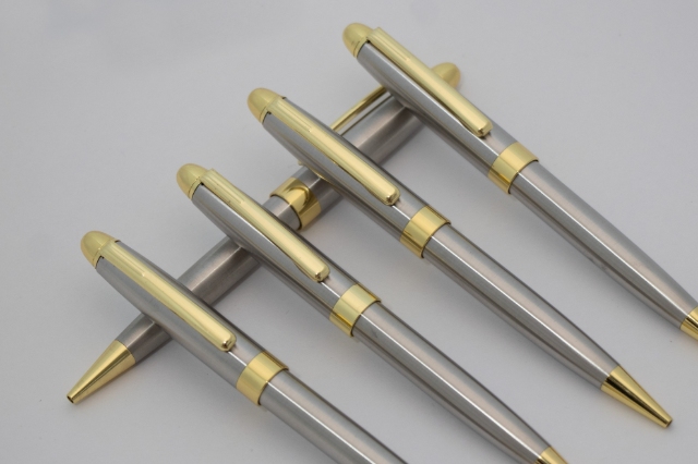 تصویر دسته بندی خودکار فلزی